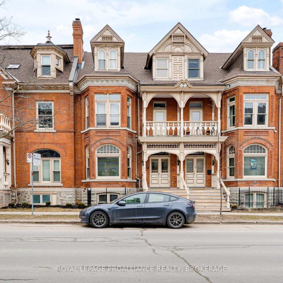 1 – 250 King Street E, Kingston