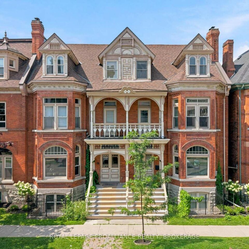 1 – 250 King Street E, Kingston