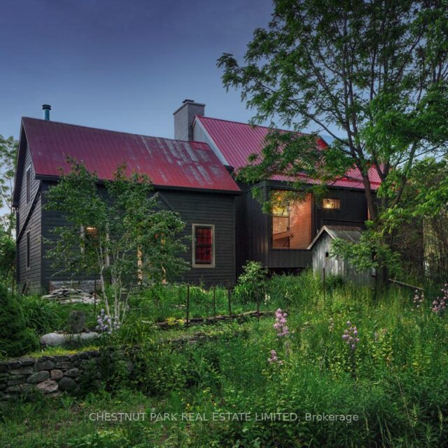 1 Station Road, Prince Edward County