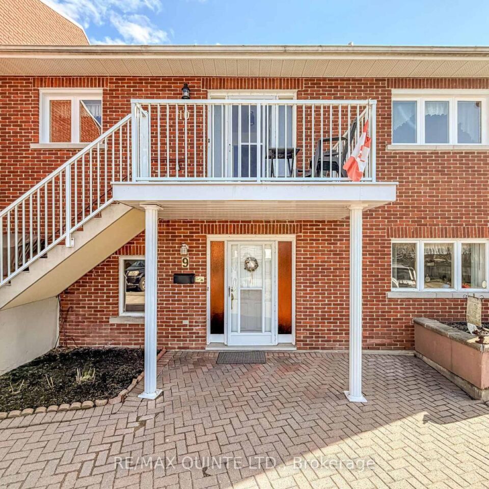 10 – 179 Herchimer Avenue, Belleville