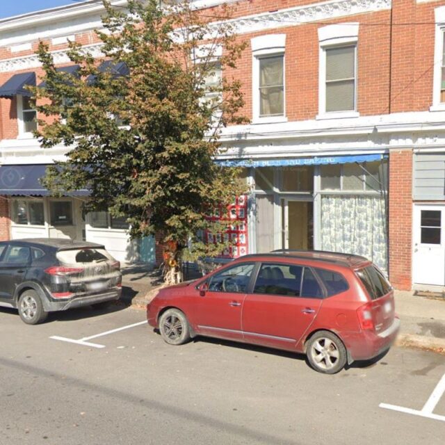 10 Concession Street N, Stone Mills