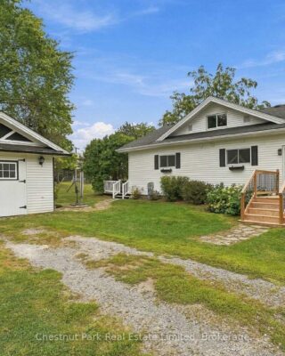 10 Northport Street, Prince Edward County