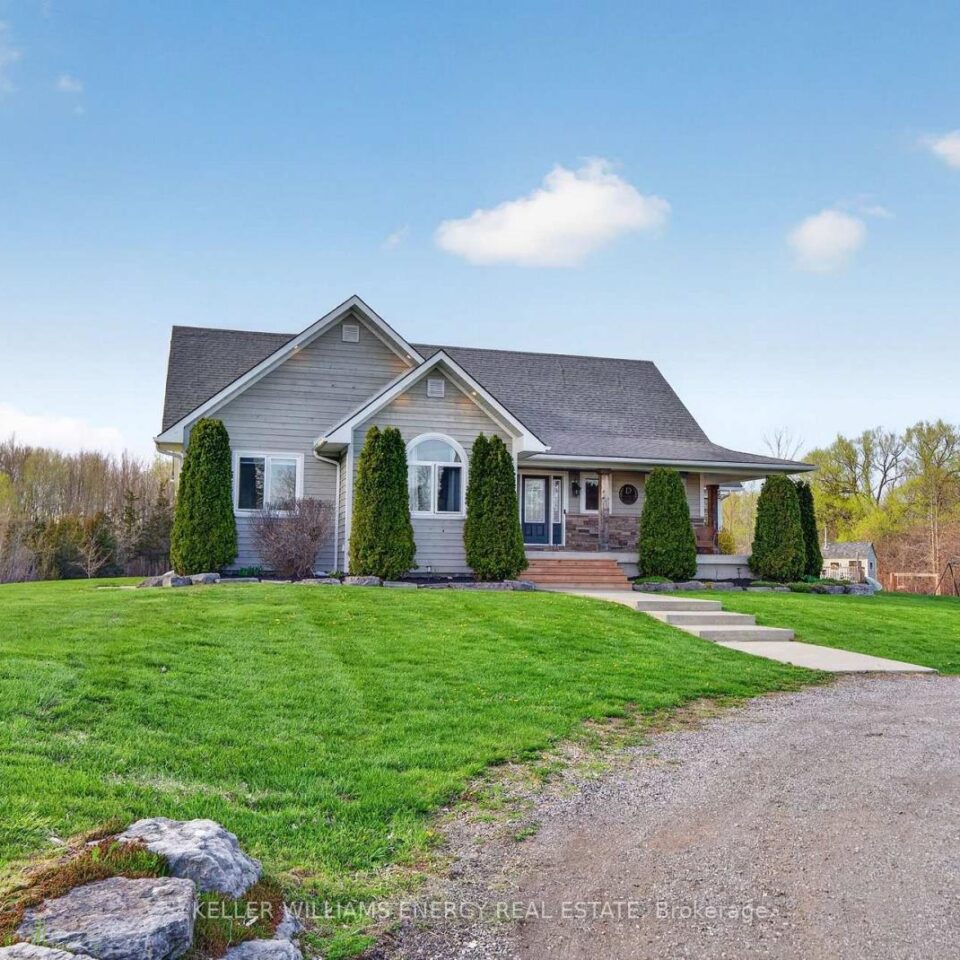 1001 County Road 8, Prince Edward County