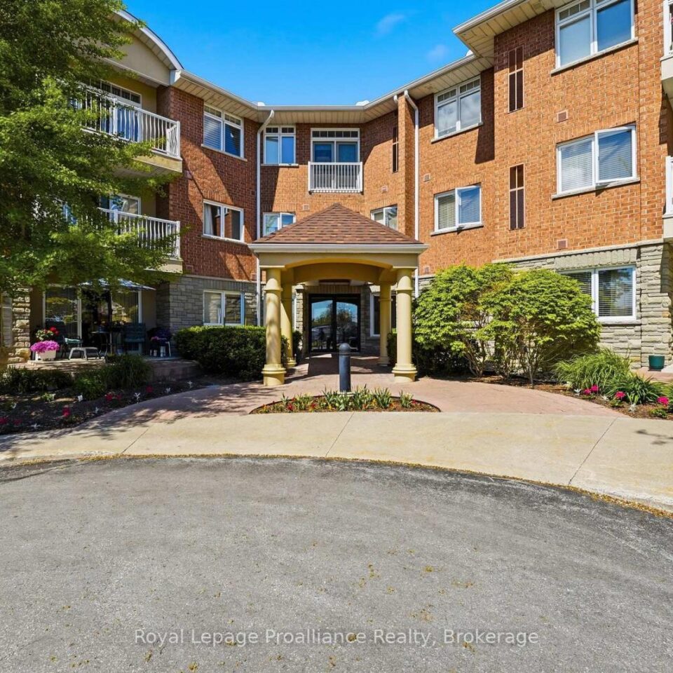 101 – 15 Heartwood Drive, Belleville