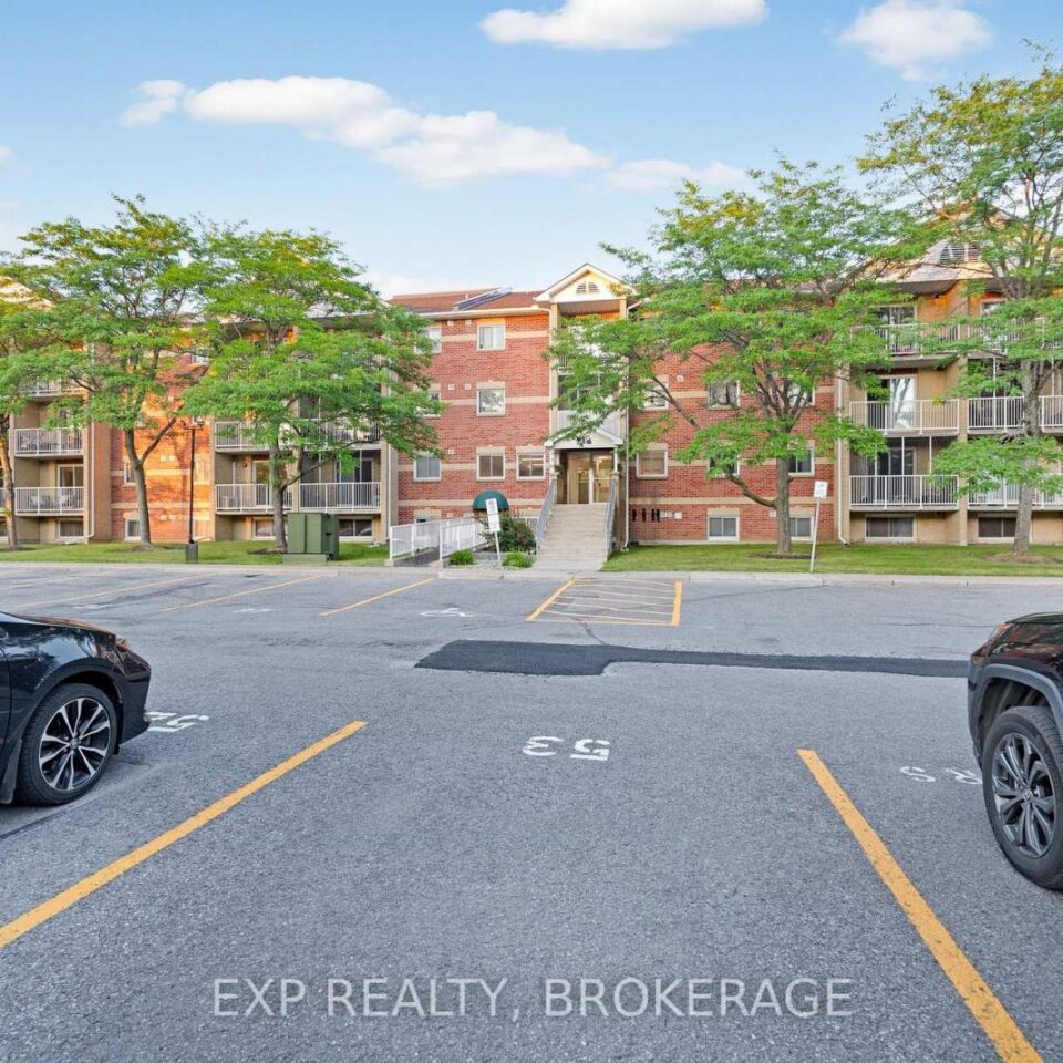 101 – 316 Kingsdale Avenue, Kingston
