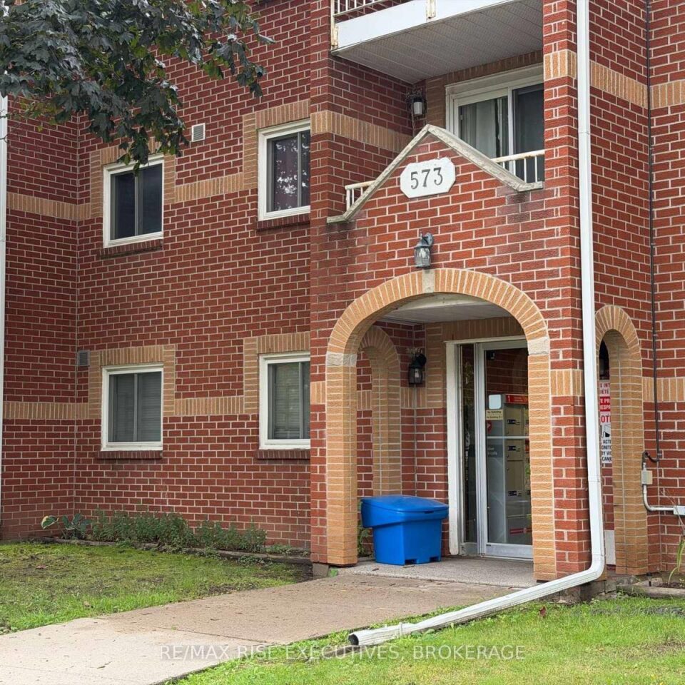 101 – 573 Armstrong Road, Kingston