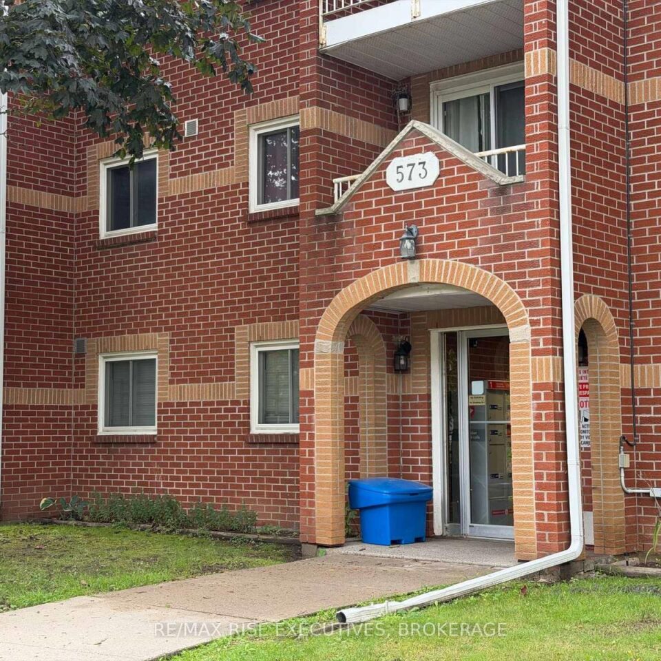 101 – 573 Armstrong Road, Kingston