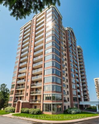 102 – 1000 King Street W, Kingston