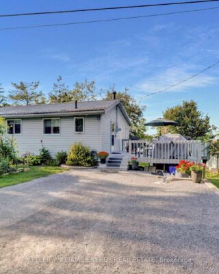102 Bishop Lane, Prince Edward County
