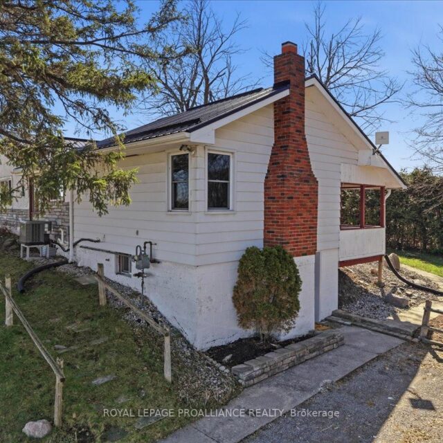 10219 Hwy 62 S, Centre Hastings