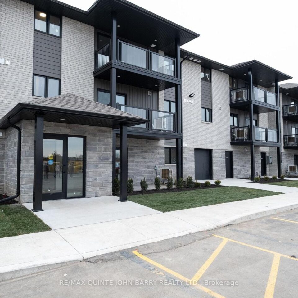 103-30 Hillside Meadow Drive, Quinte West
