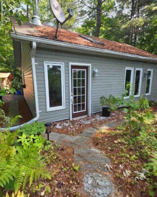 1036a Twin Lake Lane, Frontenac