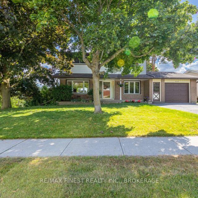 1043 Lincoln Drive, Kingston