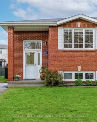 1044 Waterbury Crescent, Kingston