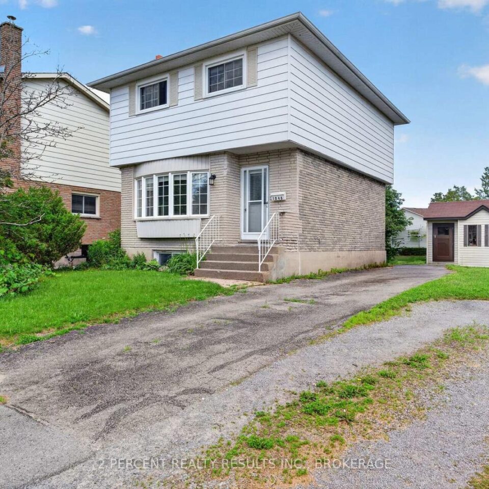1046 Pinewood Place, Kingston
