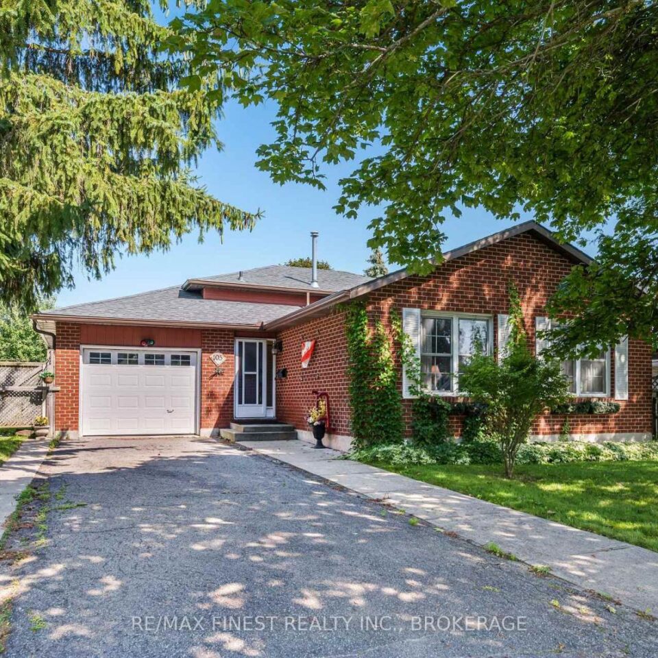 105 Grenadier Drive, Kingston