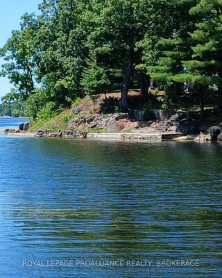 1050 Lodge Lane, Leeds And The Thousand Islands