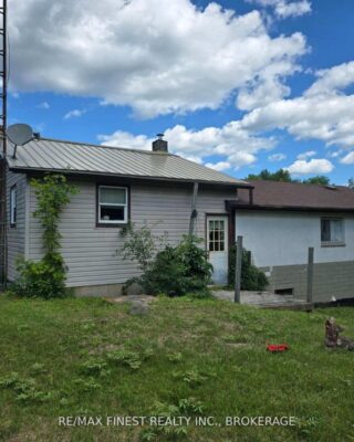 10555 Road 38, Frontenac