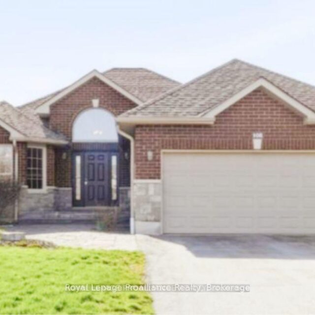 108 Parkview Heights, Quinte West