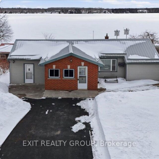 1083 Lakeside Drive, Prince Edward County