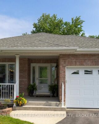 1094 Crossfield Avenue, Kingston