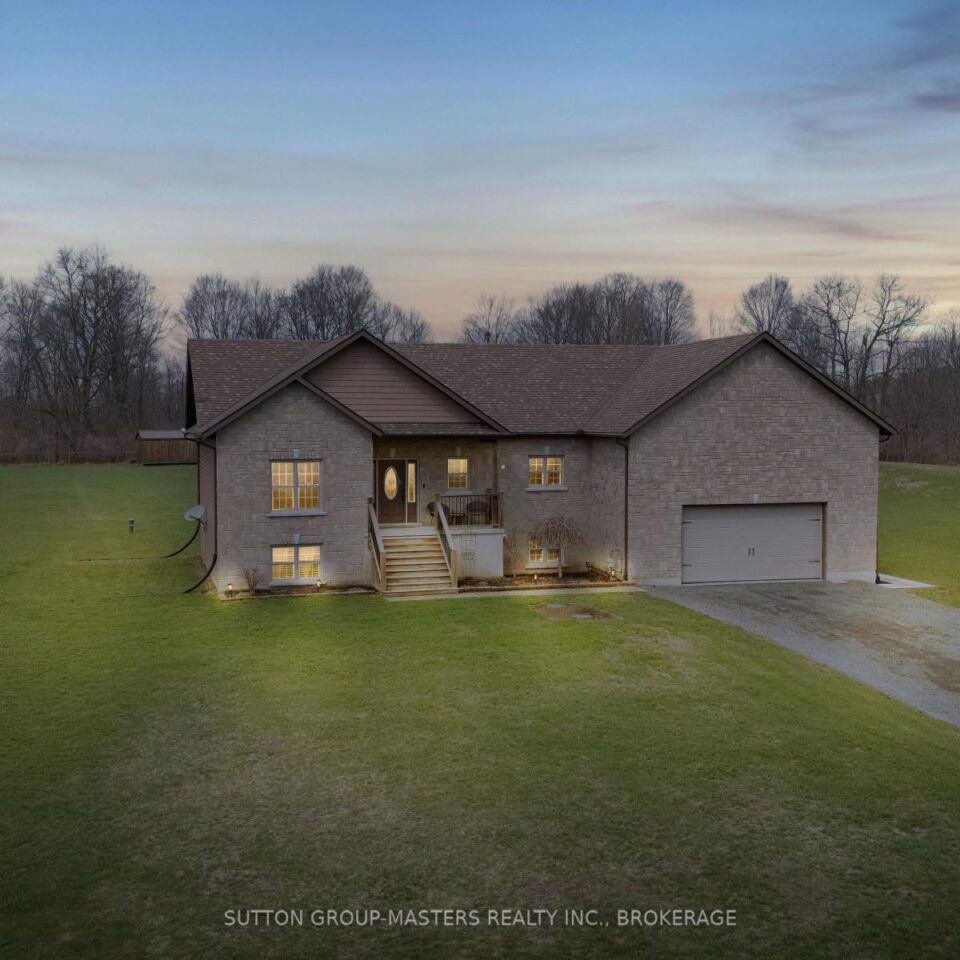 11 Dawson Drive, Gananoque