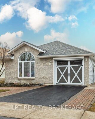 11 Wilfred Crescent E, Kingston