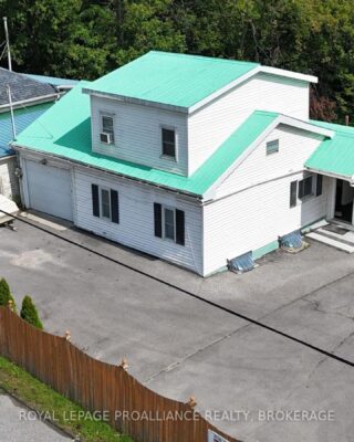 1105 Montreal Street, Kingston