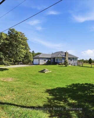 1116 County Rd 8, Prince Edward County