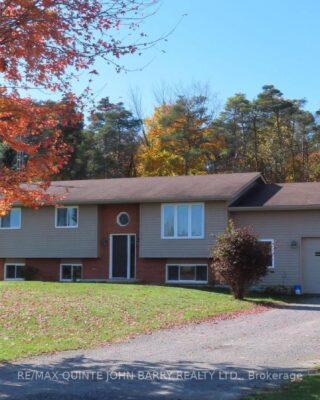 113 Barcovan Beach Road, Quinte West