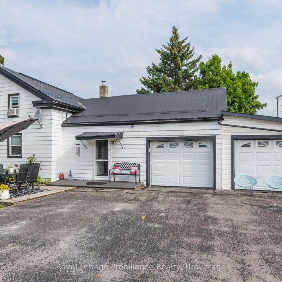 113 South Trent Street, Quinte West