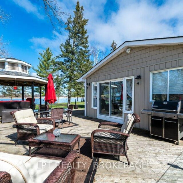 1137i County 9 Road, Greater Napanee