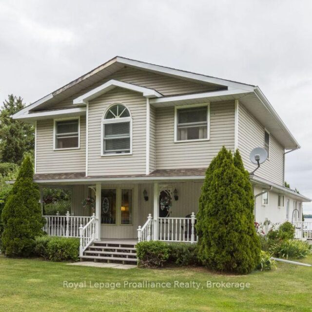 11438c Loyalist Parkway, Prince Edward County