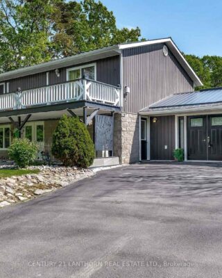 11807 Loyalist Parkway, Prince Edward County