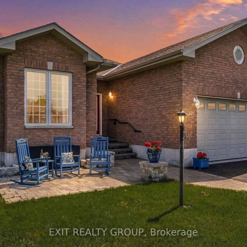 12 Aletha Drive, Prince Edward County