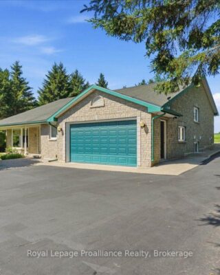 12 Experimental Farm Road, Quinte West