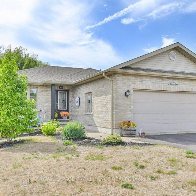 12 Stonegate Crescent, Quinte West