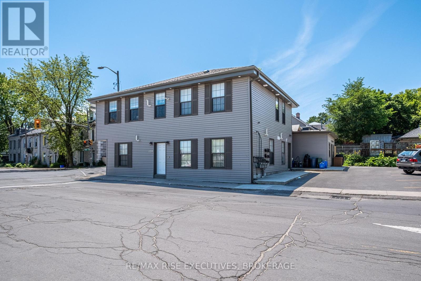 120 Yonge Street, Kingston
