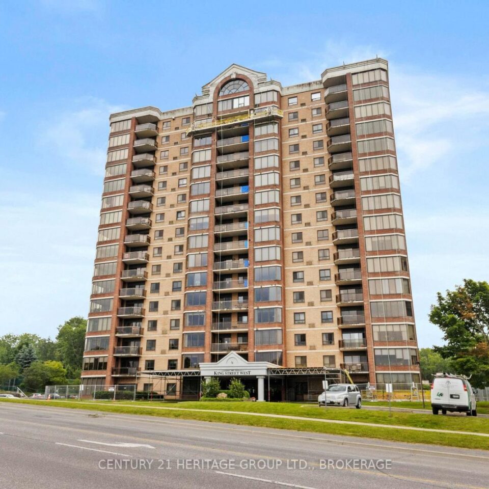 1202 – 1000 King Street W, Kingston