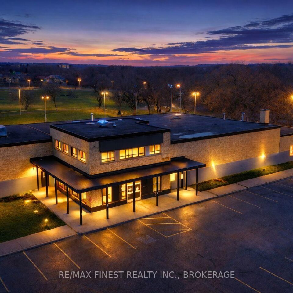 121 Cataraqui Street, Kingston