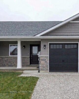 121 Farrington Crescent, Prince Edward County