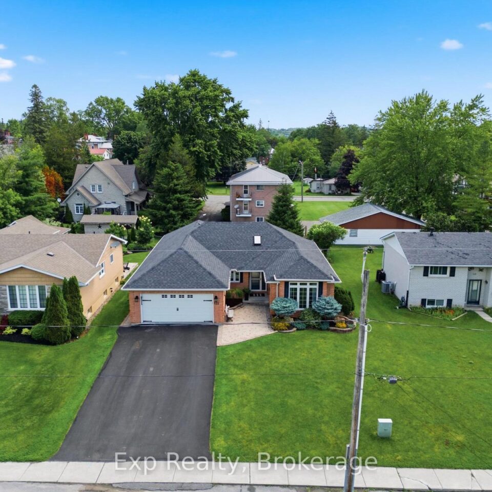 121 Simcoe Street, Greater Napanee