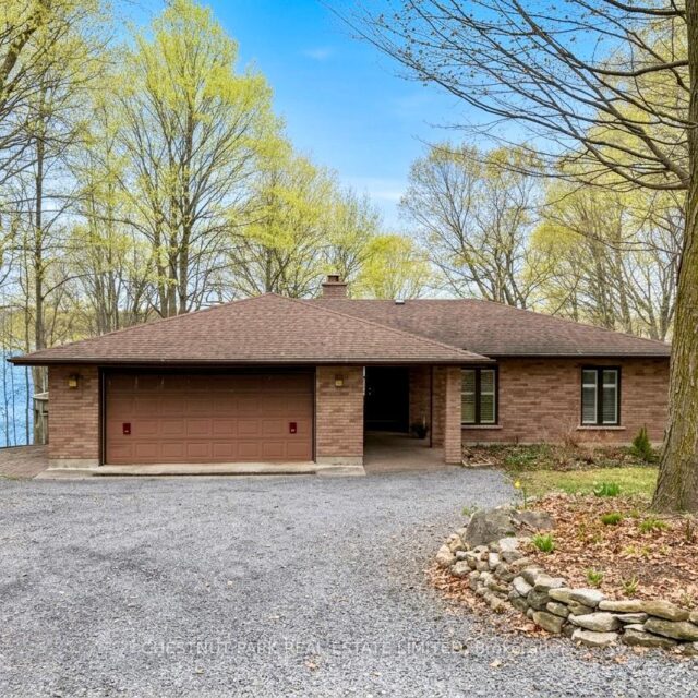 12154 Loyalist Parkway, Prince Edward County