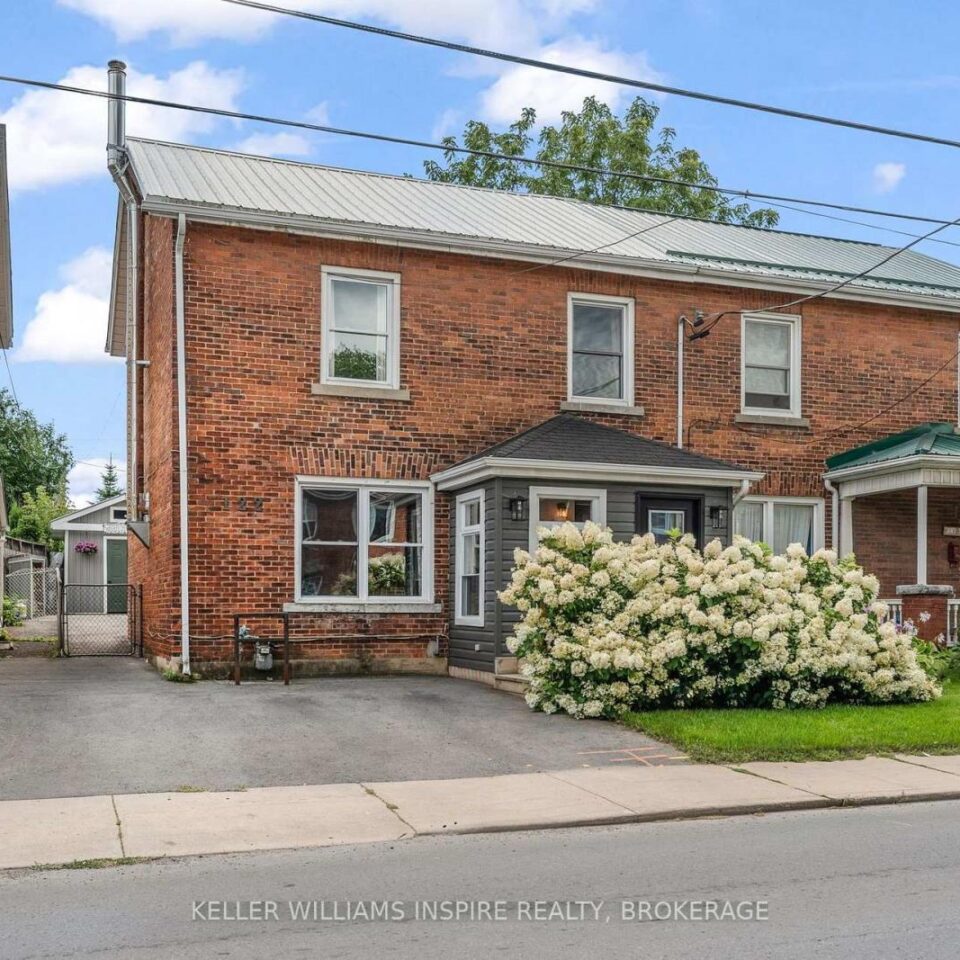 122 Stephen Street, Kingston