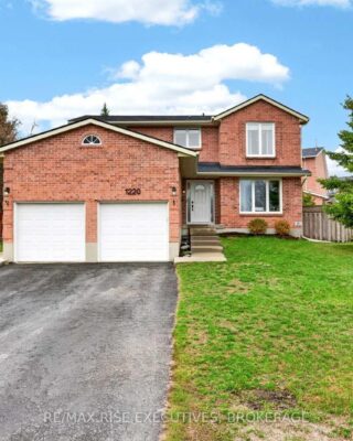 1220 Humberside Drive, Kingston