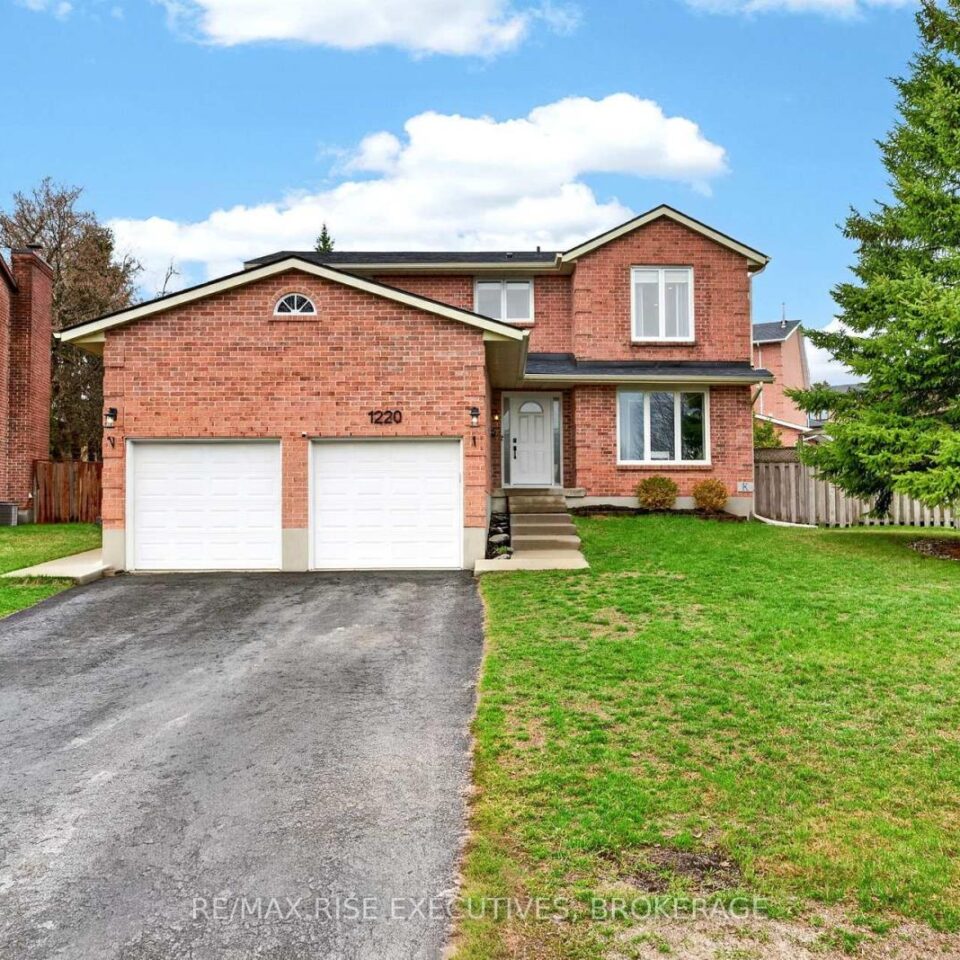 1220 Humberside Drive, Kingston