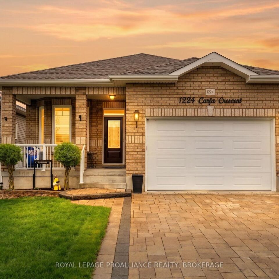 1224 Carfa Crescent, Kingston