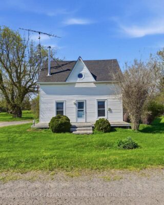 1229 County 7 Road, Prince Edward County