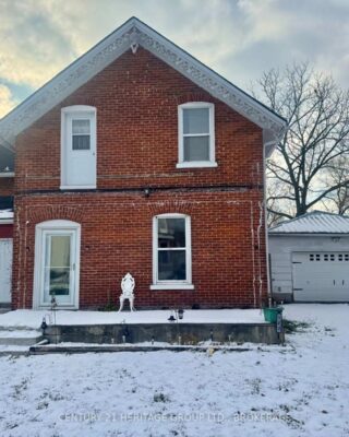 123 Green Street, Deseronto