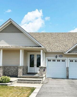 125 Country Club Drive, Loyalist